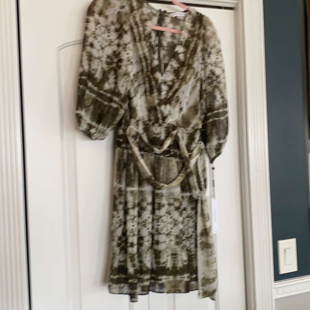 Calvin klein work dress. Olive and white.